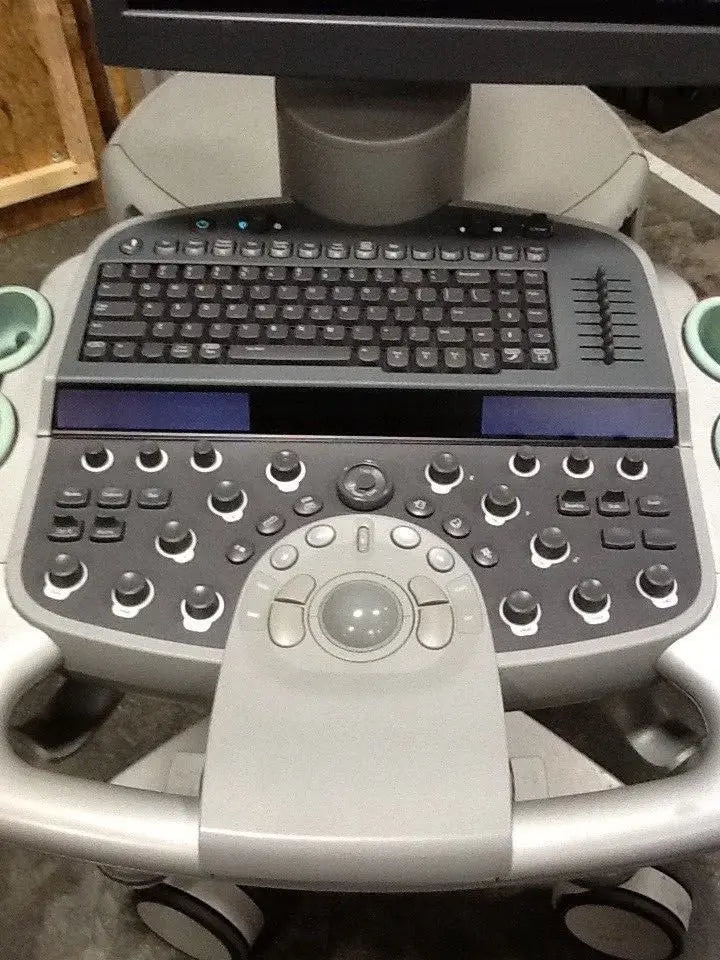 2009 2008 SIEMENS Acuson S2000 ULTRASOUND SYSTEM. NO probe. USED. WORKS FINE DIAGNOSTIC ULTRASOUND MACHINES FOR SALE