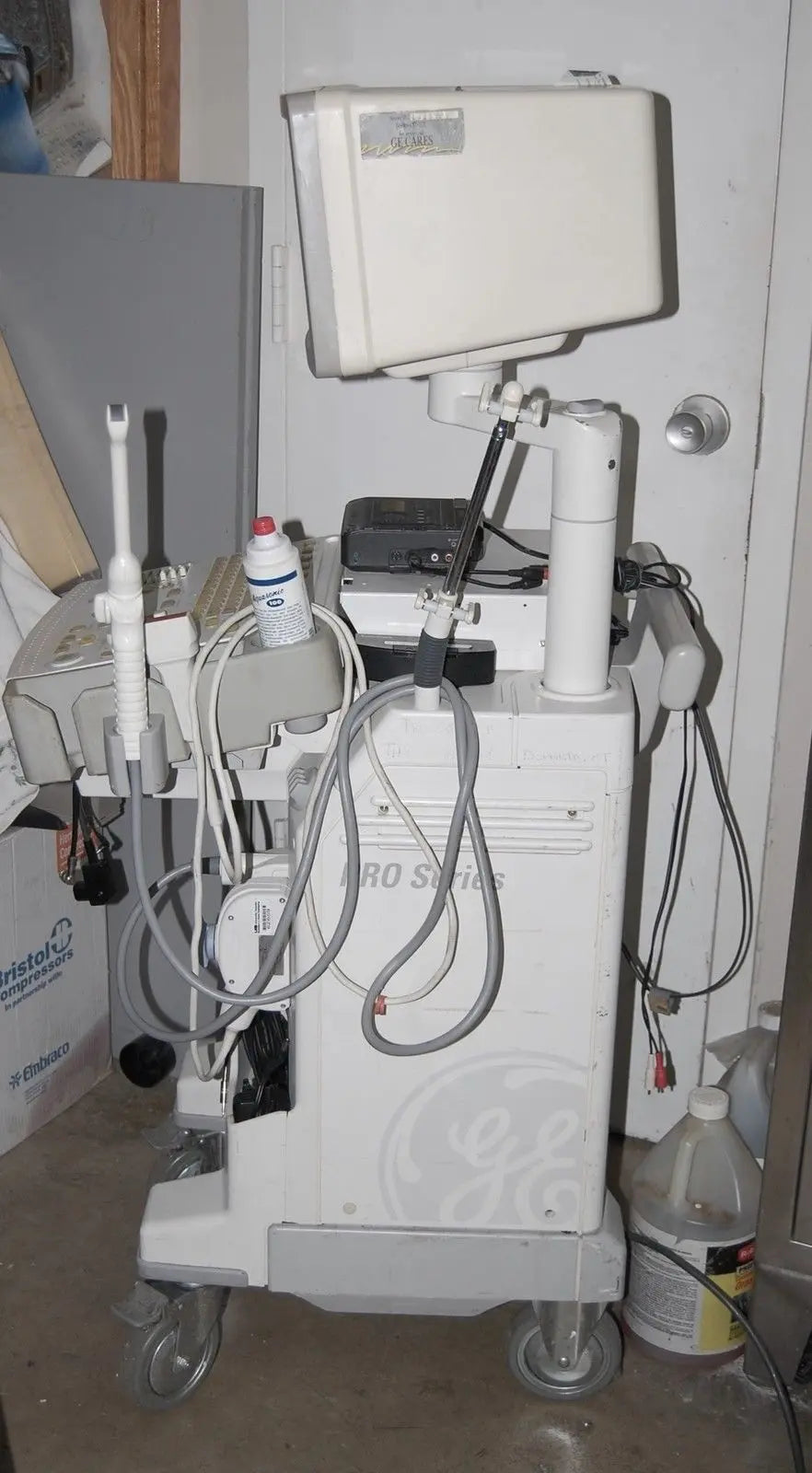 GE Logiq 200 Pro Ultrasound with 2 Transducer Probe Imaging Urology OBGYN #12367 DIAGNOSTIC ULTRASOUND MACHINES FOR SALE