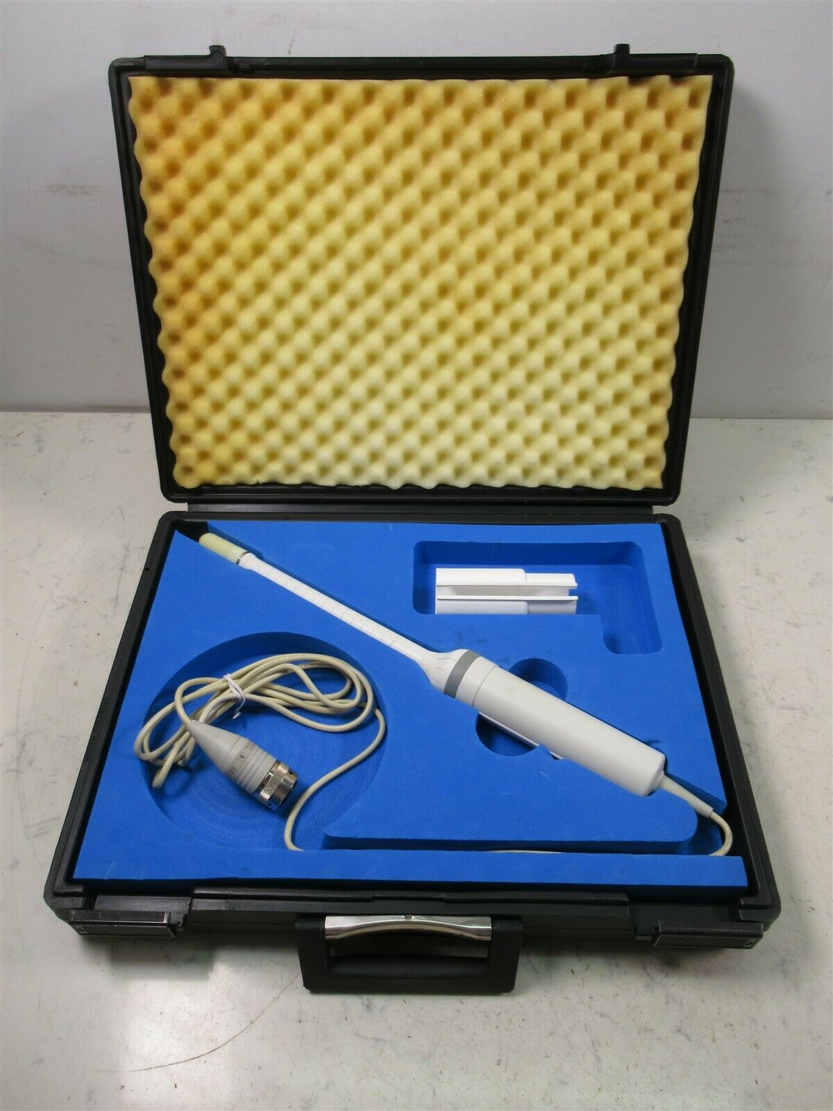 Siemens 88-74-000-L1009 Sonoline Ultrasound Transducer Probe w/ Case DIAGNOSTIC ULTRASOUND MACHINES FOR SALE