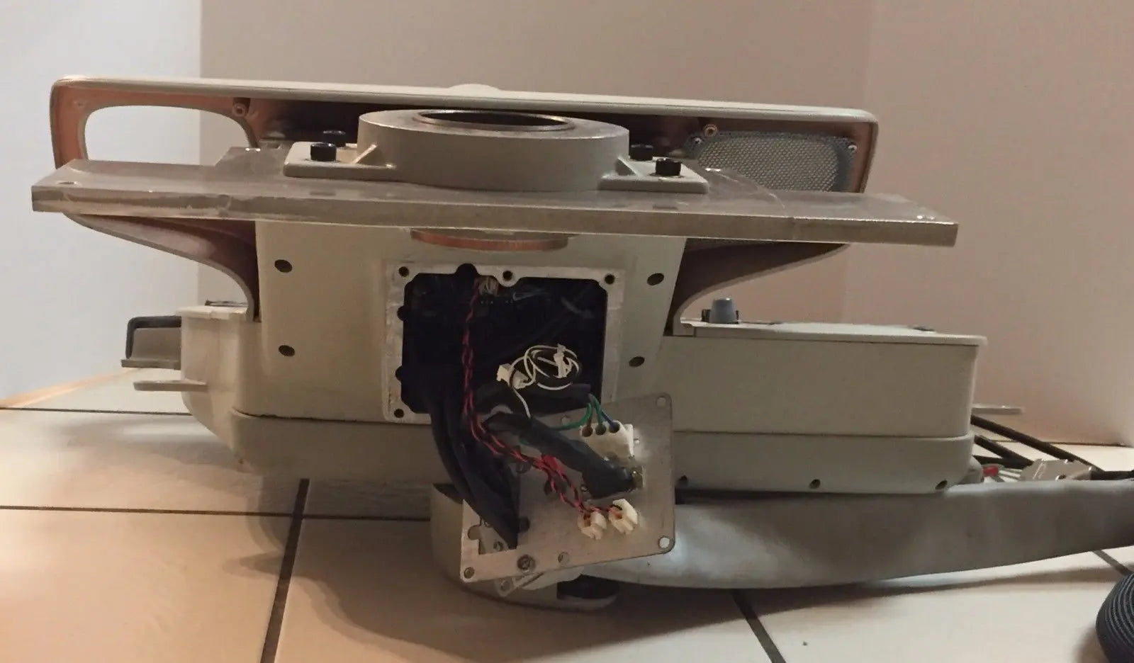 GE Vingmed Ultrasound Vivid 7 Control Panel Model: FC200680 DIAGNOSTIC ULTRASOUND MACHINES FOR SALE