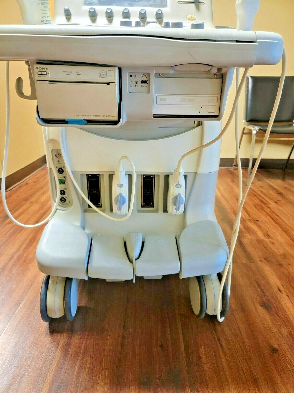 GE Logiq 7 Ultrasound with M7C and M12L Probes DIAGNOSTIC ULTRASOUND MACHINES FOR SALE