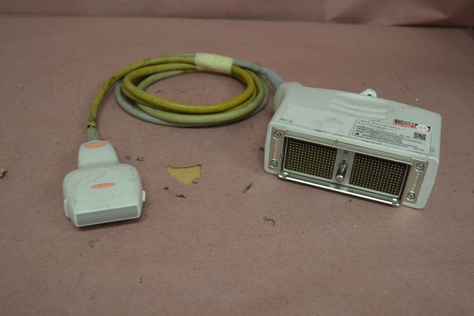 Toshiba Artida PLT-704SBT 11-4.8MHz Linear Ultrasound Transducer Probe J1626 DIAGNOSTIC ULTRASOUND MACHINES FOR SALE