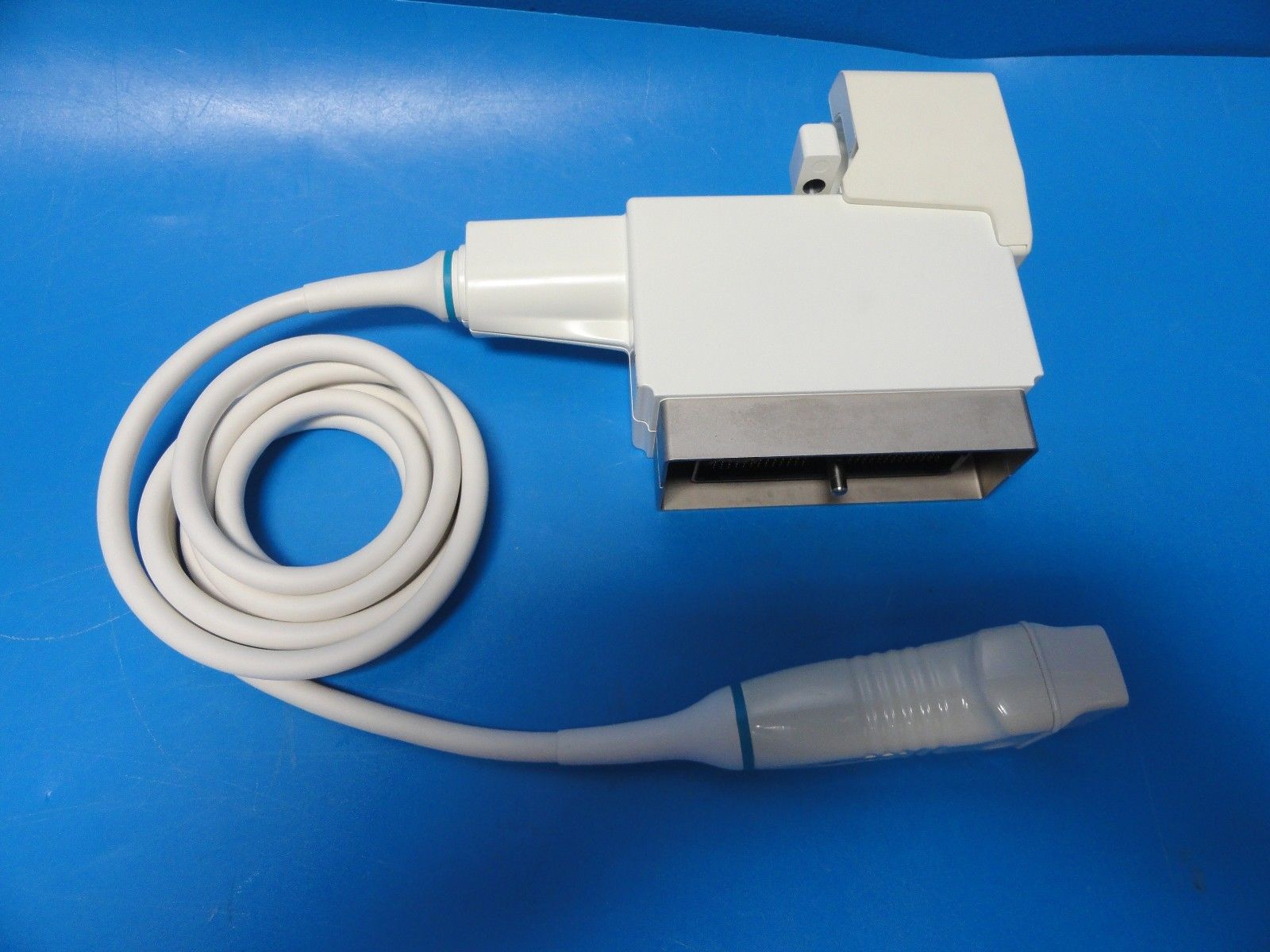 GE 227s P/N 2118743 Phased Array Sector Probe W/ Hook for GE Logiq 700 (8542) DIAGNOSTIC ULTRASOUND MACHINES FOR SALE