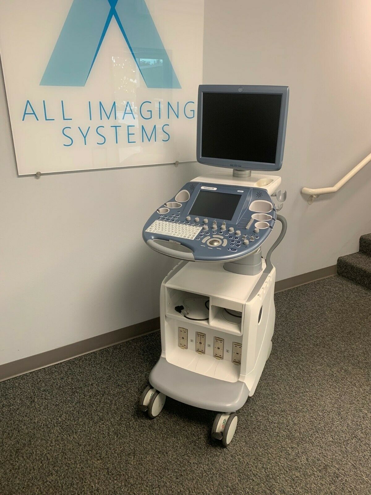 GE Voluson E8 BT13 (HDLive) Ultrasound Machine DIAGNOSTIC ULTRASOUND MACHINES FOR SALE