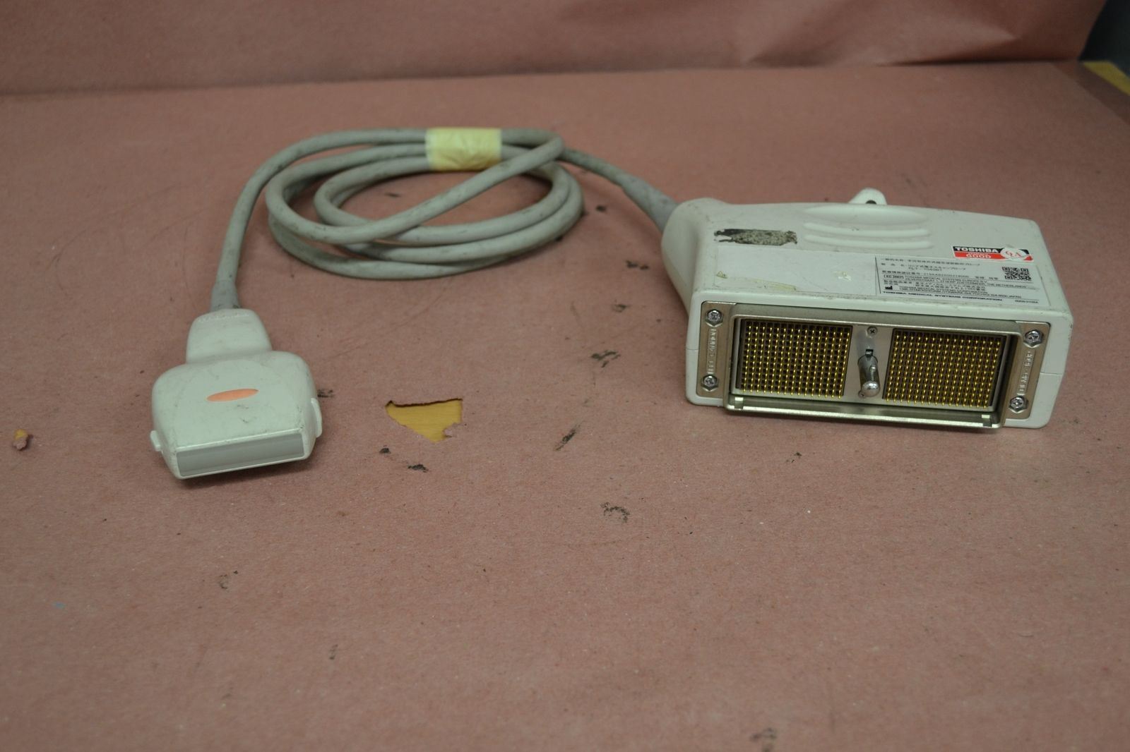 Toshiba Artida PLT-704SBT 11-4.8MHz Linear Ultrasound Transducer Probe J1624 DIAGNOSTIC ULTRASOUND MACHINES FOR SALE