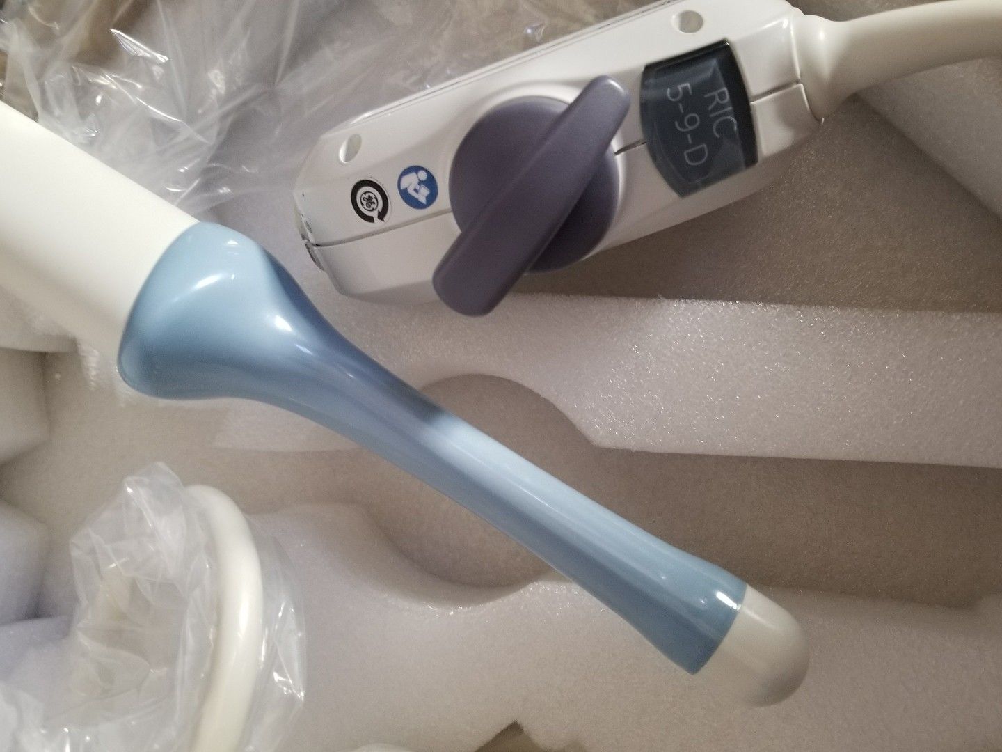 probe head blue and ehite