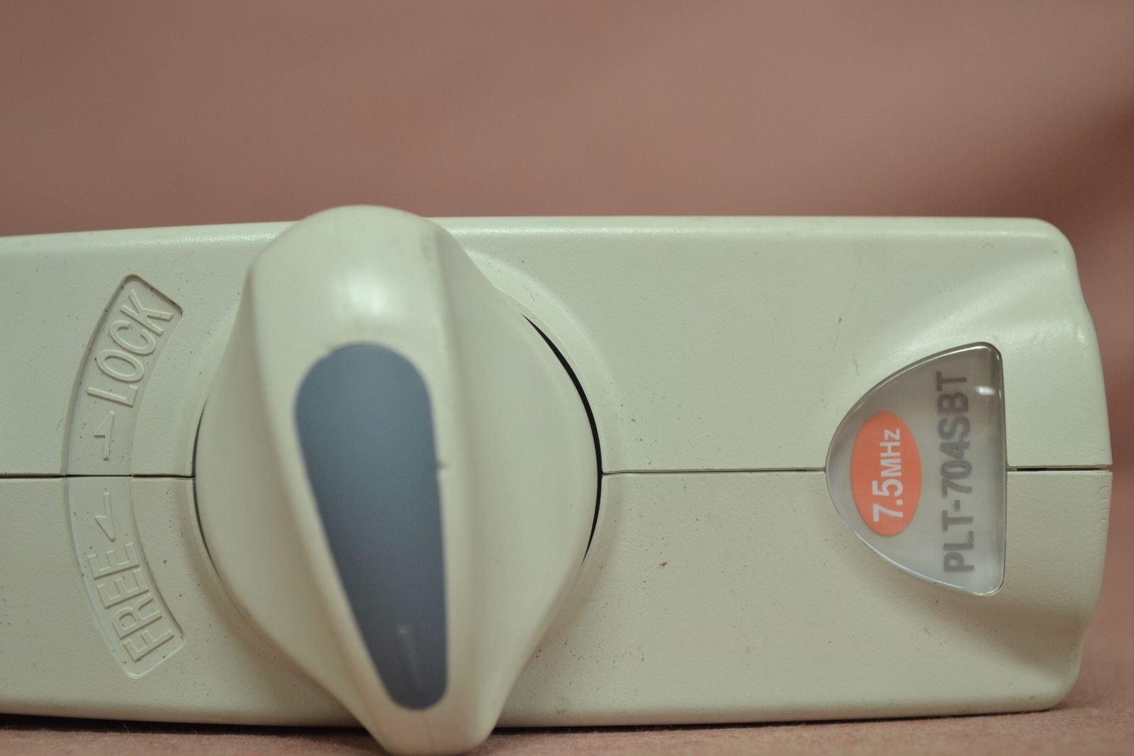 Toshiba Artida PLT-704SBT 11-4.8MHz Linear Ultrasound Transducer Probe J1627 DIAGNOSTIC ULTRASOUND MACHINES FOR SALE