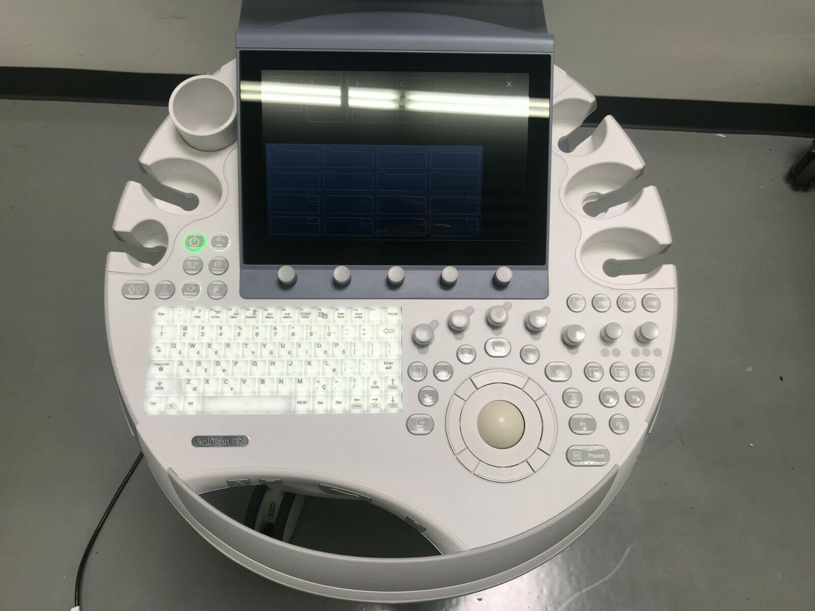 GE VOLUSON E8 BT17  - 4D ULTRASOUND MACHINE WITH HD LIVE DIAGNOSTIC ULTRASOUND MACHINES FOR SALE