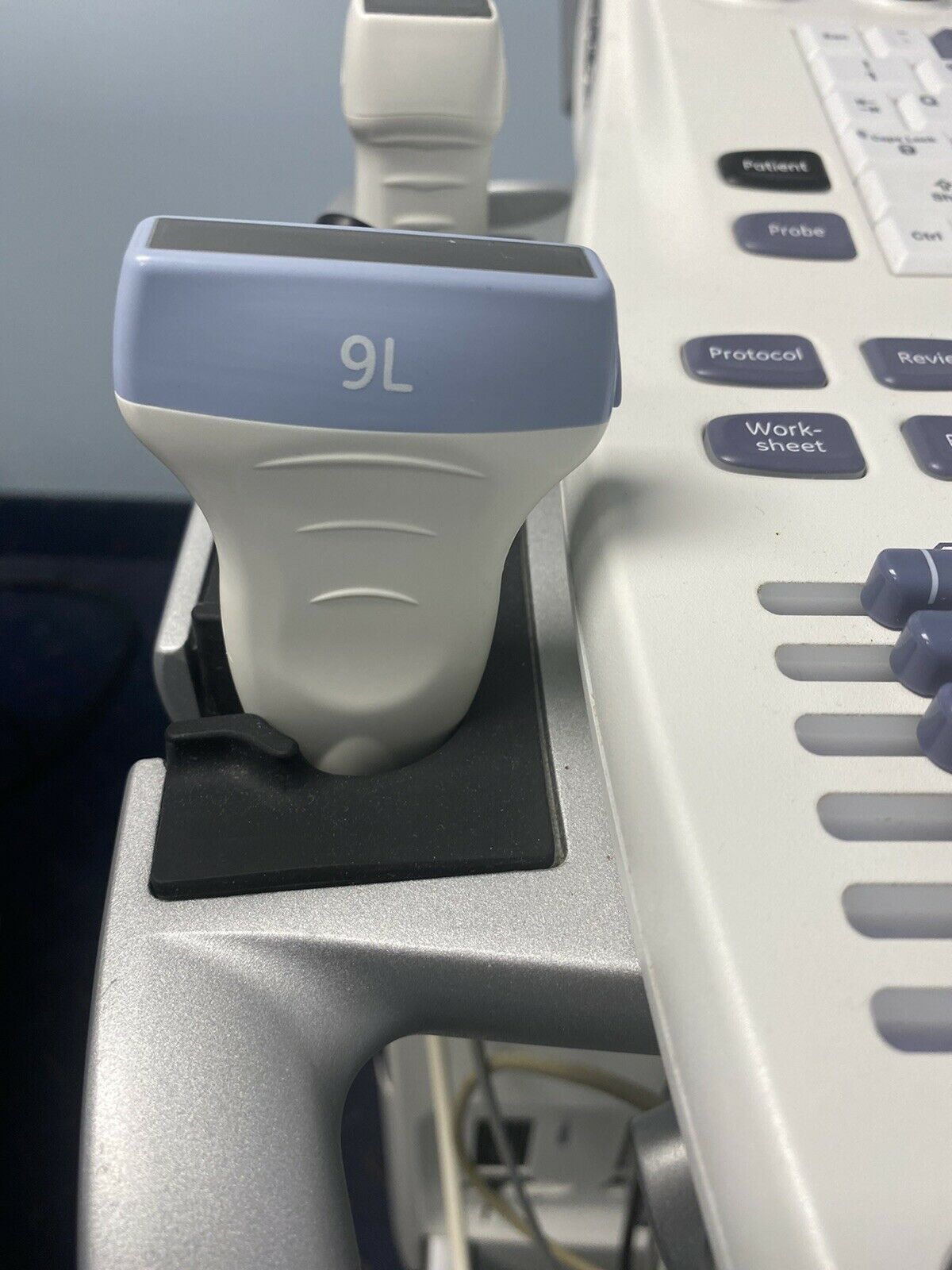 GE Vivid S6 Cardiovascular Ultrasound 2 probes Medical Equipment DIAGNOSTIC ULTRASOUND MACHINES FOR SALE