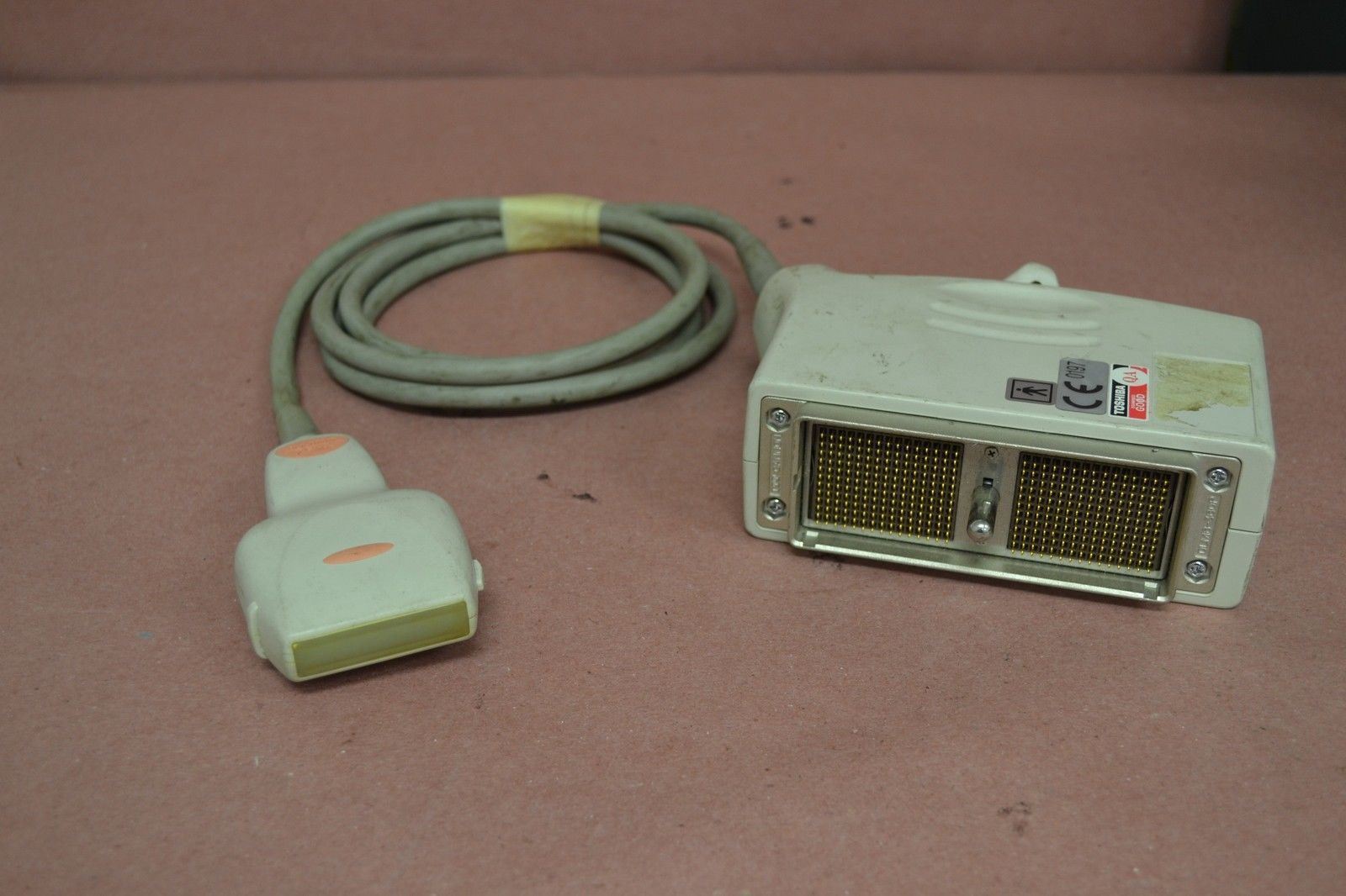 Toshiba Aplio PLT-704AT 6-11MHz Linear Ultrasound Transducer Probe DIAGNOSTIC ULTRASOUND MACHINES FOR SALE