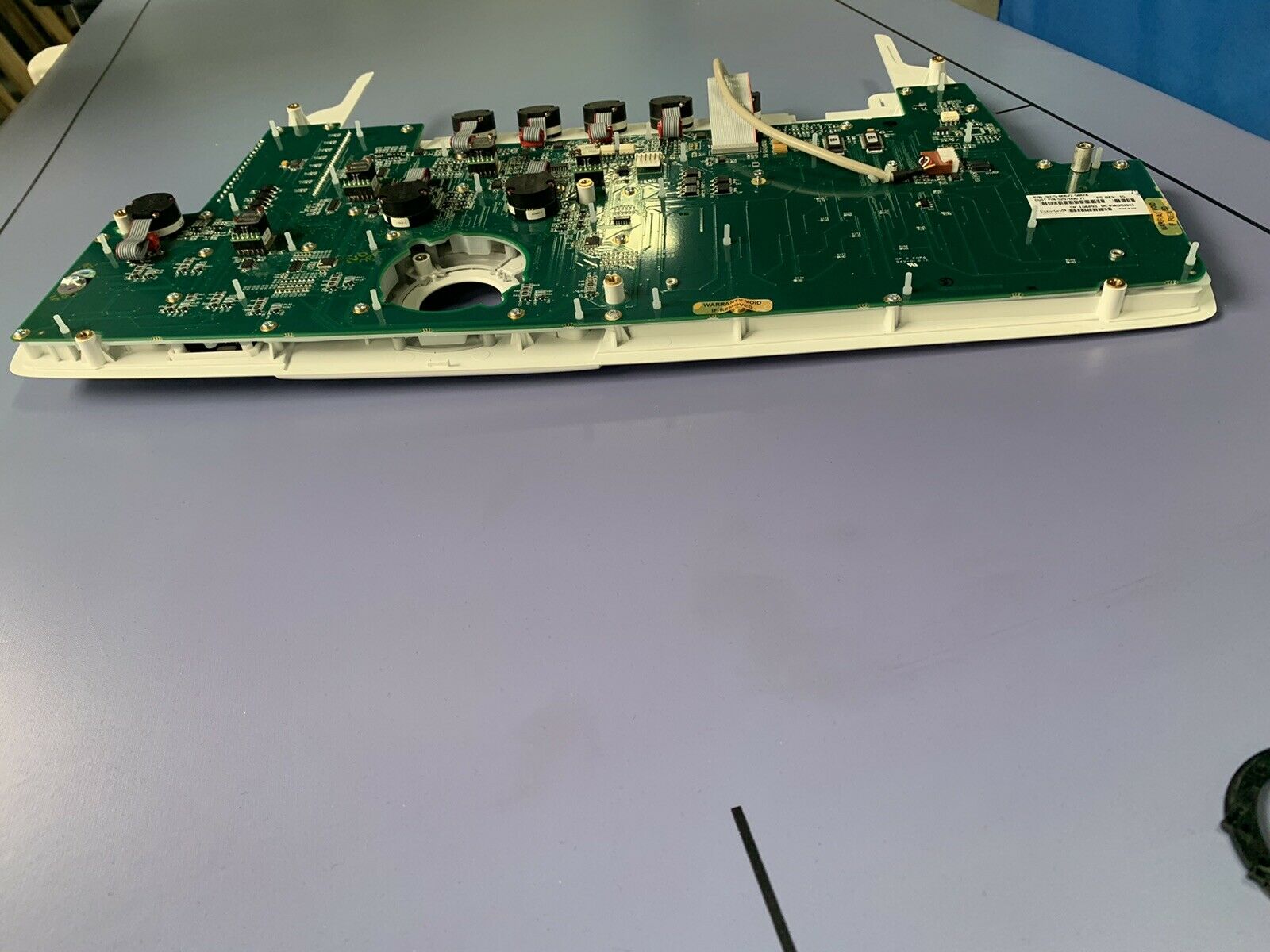 GE LOGIQ E9 ULTRASOUND LOWER OPERATOR USER INTERFACE PANEL P/N: 5207000-72 DIAGNOSTIC ULTRASOUND MACHINES FOR SALE