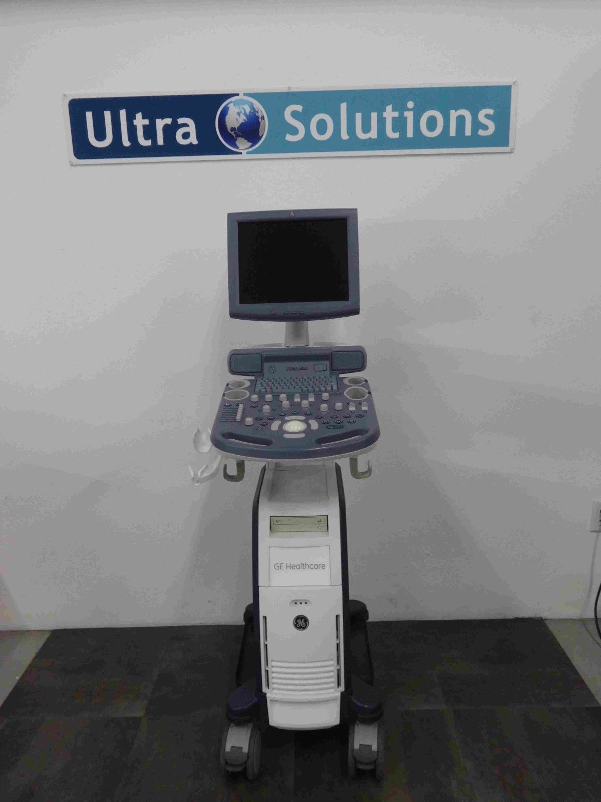 GE Voluson P8 Ultrasound System DIAGNOSTIC ULTRASOUND MACHINES FOR SALE