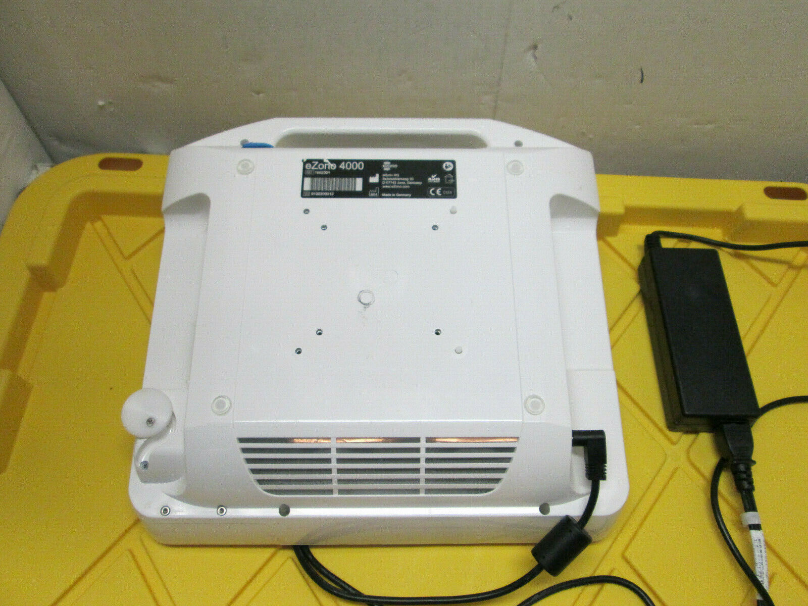 eZono 4000 ultrasound machine portable needle guidance imaging system ezono AG DIAGNOSTIC ULTRASOUND MACHINES FOR SALE