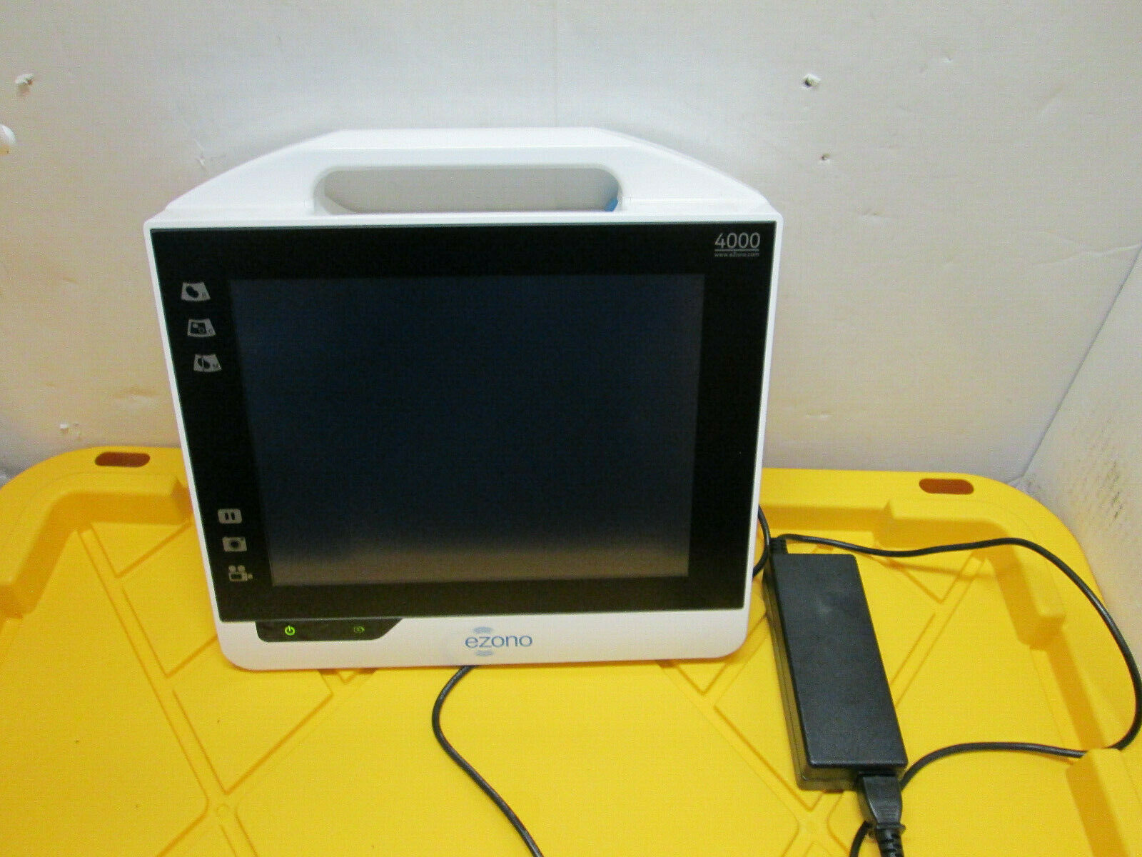 eZono 4000 ultrasound machine portable needle guidance imaging system ezono AG DIAGNOSTIC ULTRASOUND MACHINES FOR SALE