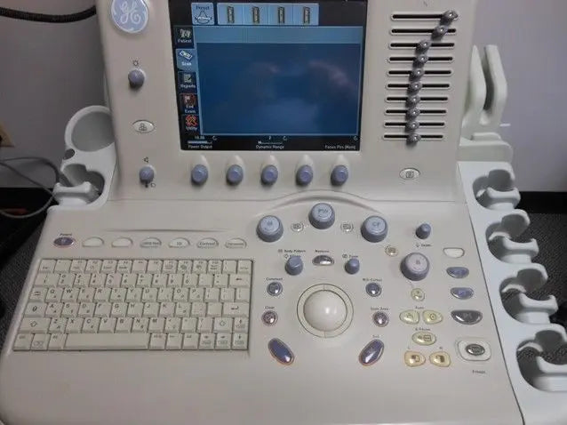 GE Logiq 7 Ultrasound (CRT Monitor)  Software Version R6.0.3 - Box Only DIAGNOSTIC ULTRASOUND MACHINES FOR SALE