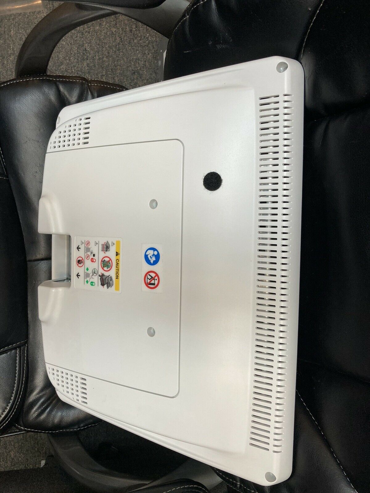 GE Logiq Ultrasound Series 19” LCD Monitor Model 5392293-22 DIAGNOSTIC ULTRASOUND MACHINES FOR SALE