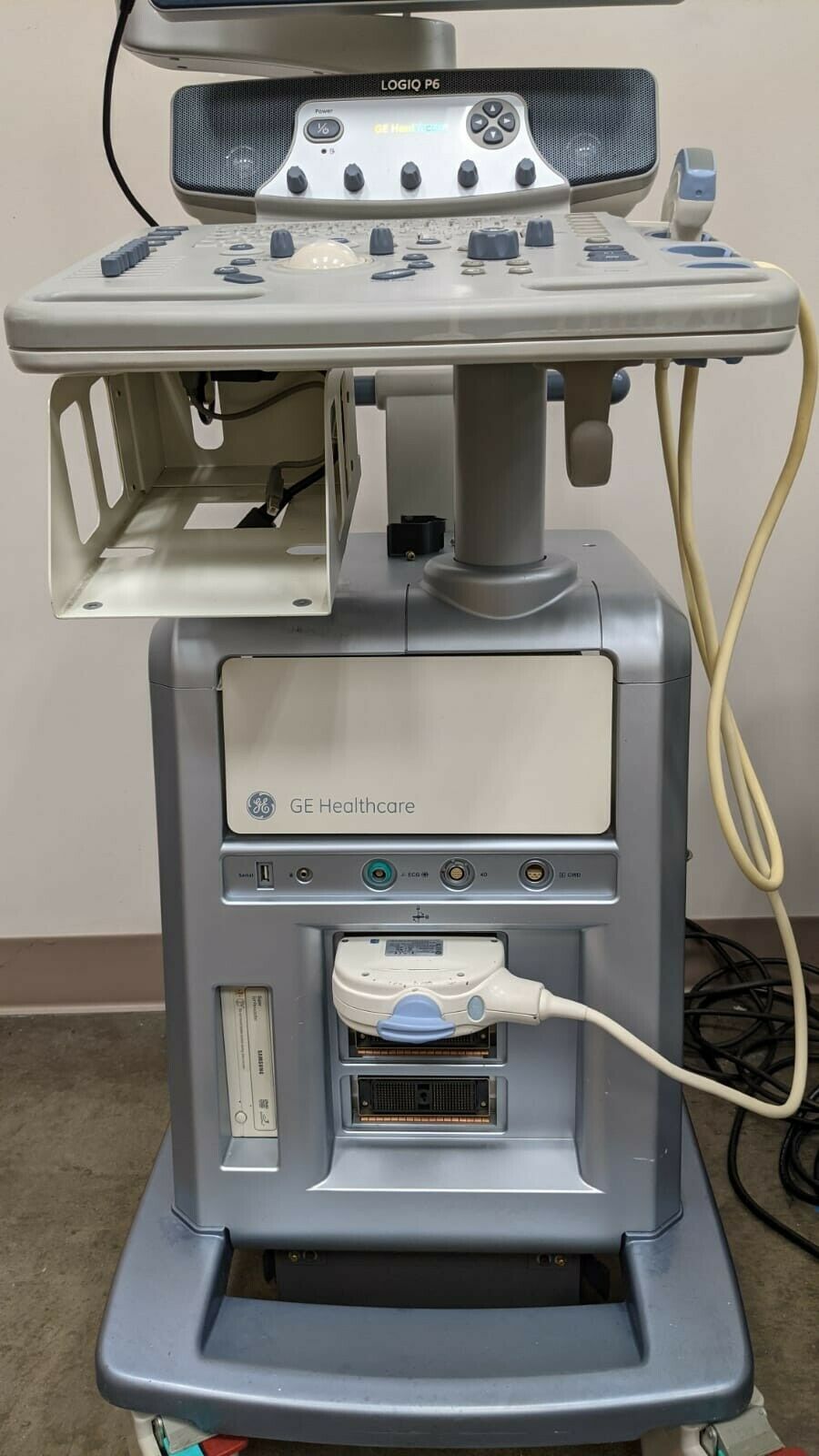 GE LOGIQ P6 W/2 PROBES ULTRASOUND SYSTEM DIAGNOSTIC ULTRASOUND MACHINES FOR SALE