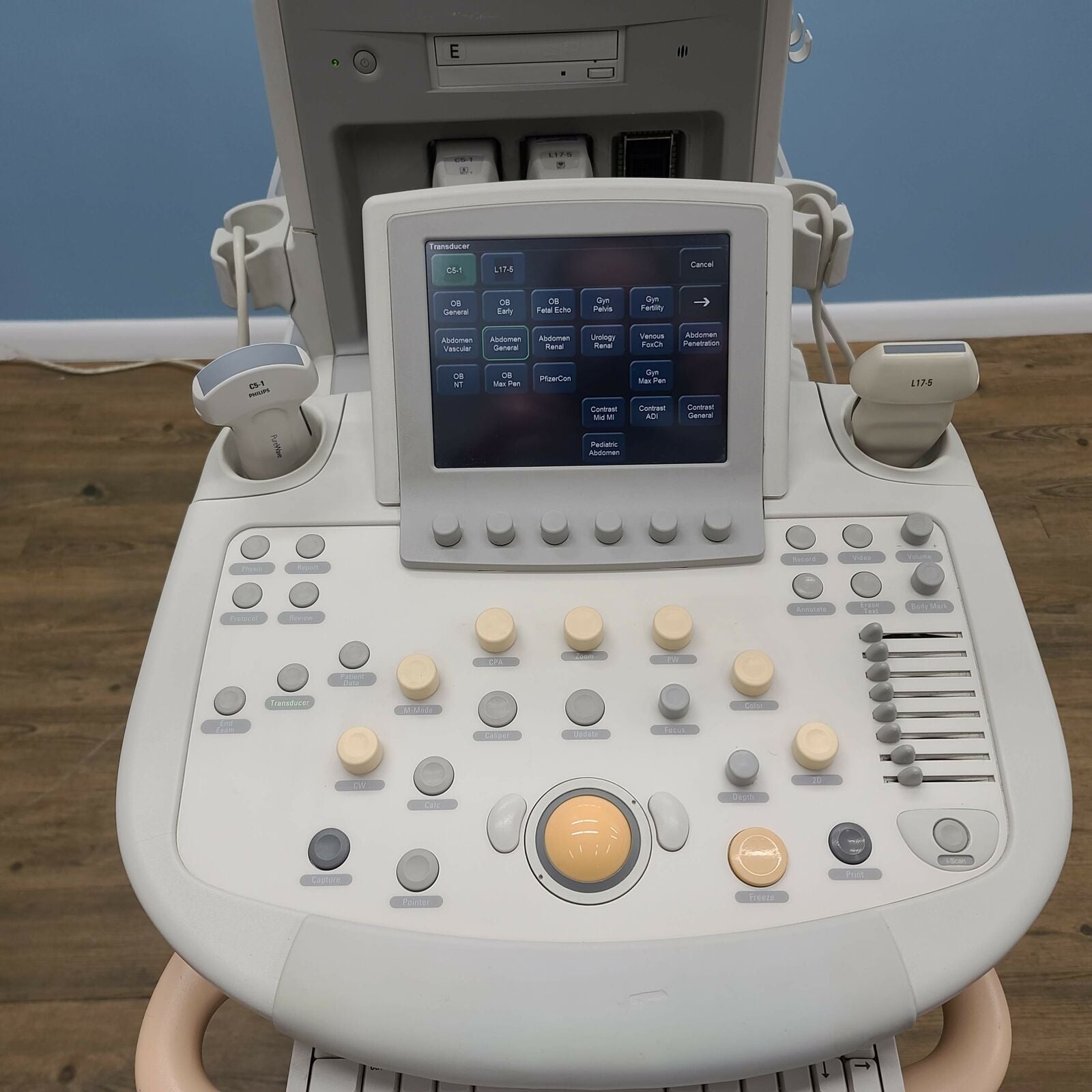 PHILIPS iU22 Diagnostic Ultrasound System with 2 Probes DIAGNOSTIC ULTRASOUND MACHINES FOR SALE